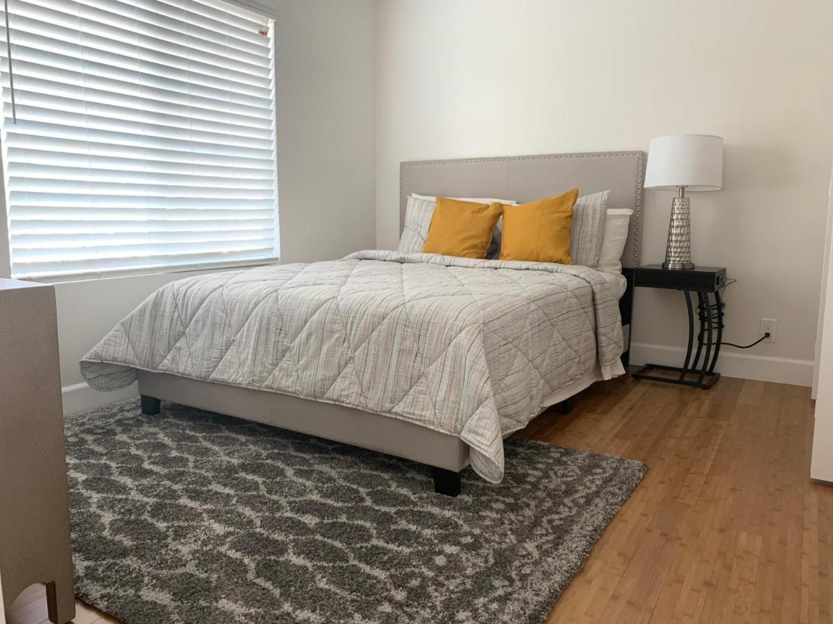 Gated Contemporary 3 Bedroom - 2 Bathroom Home In South La Plus Parking Los Angeles Buitenkant foto